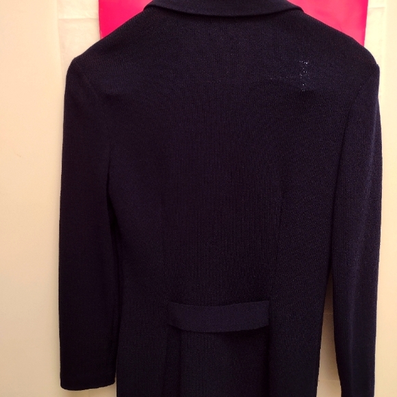 ST. JOHN Timeless Elegance Navy Blue Boucle Topper Coat Gold Clasp HW Classics - Picture 7 of 12